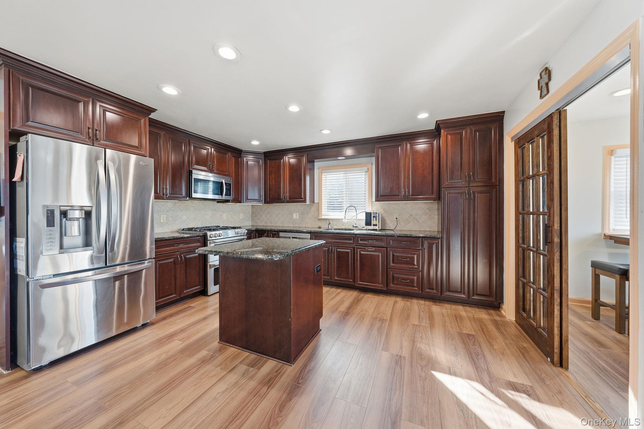 Single Family Union  Nassau County, NY 11563, MLS-952420-5