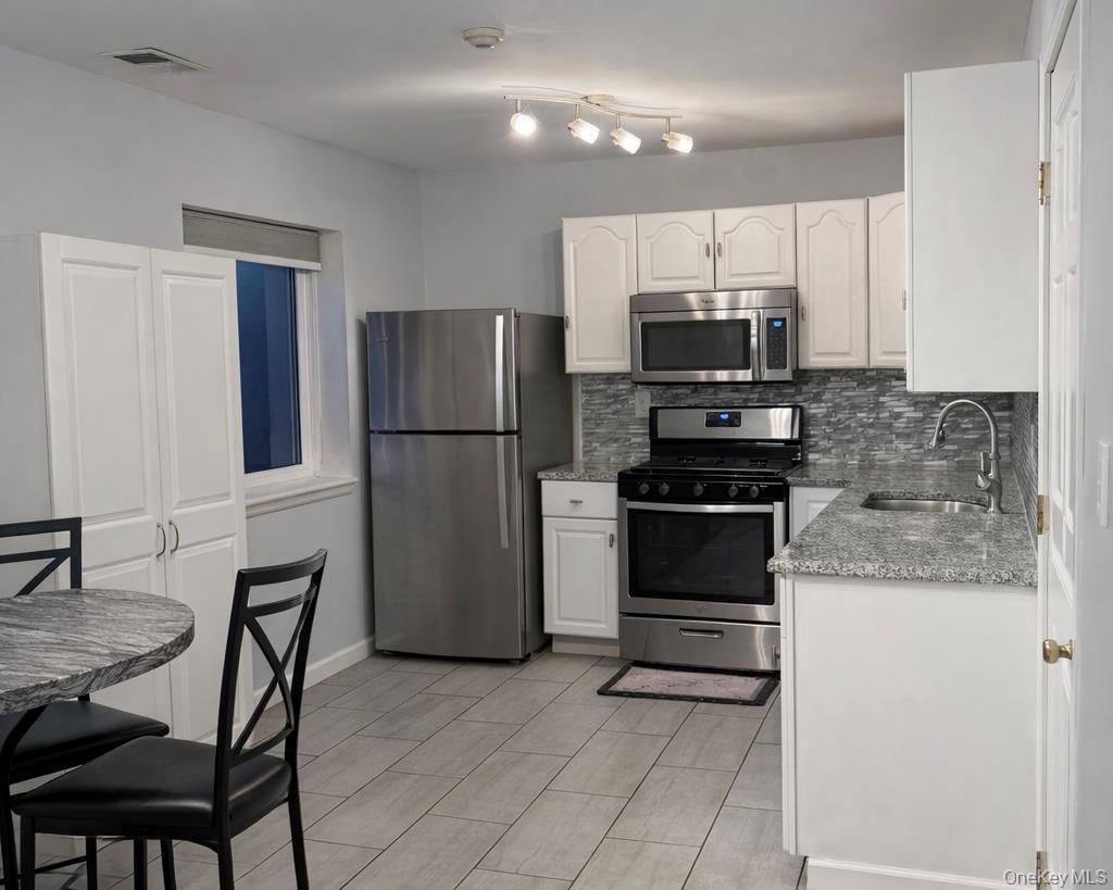 Coop Gauguin  Suffolk County, NY 11953, MLS-952442-2