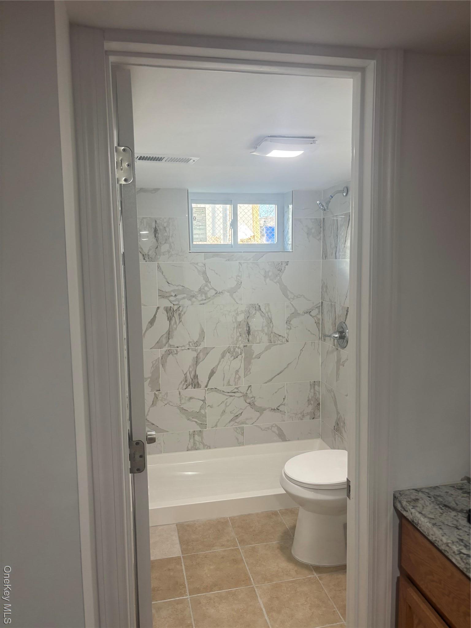 Single Family Albany  Suffolk County, NY 11701, MLS-952451-25