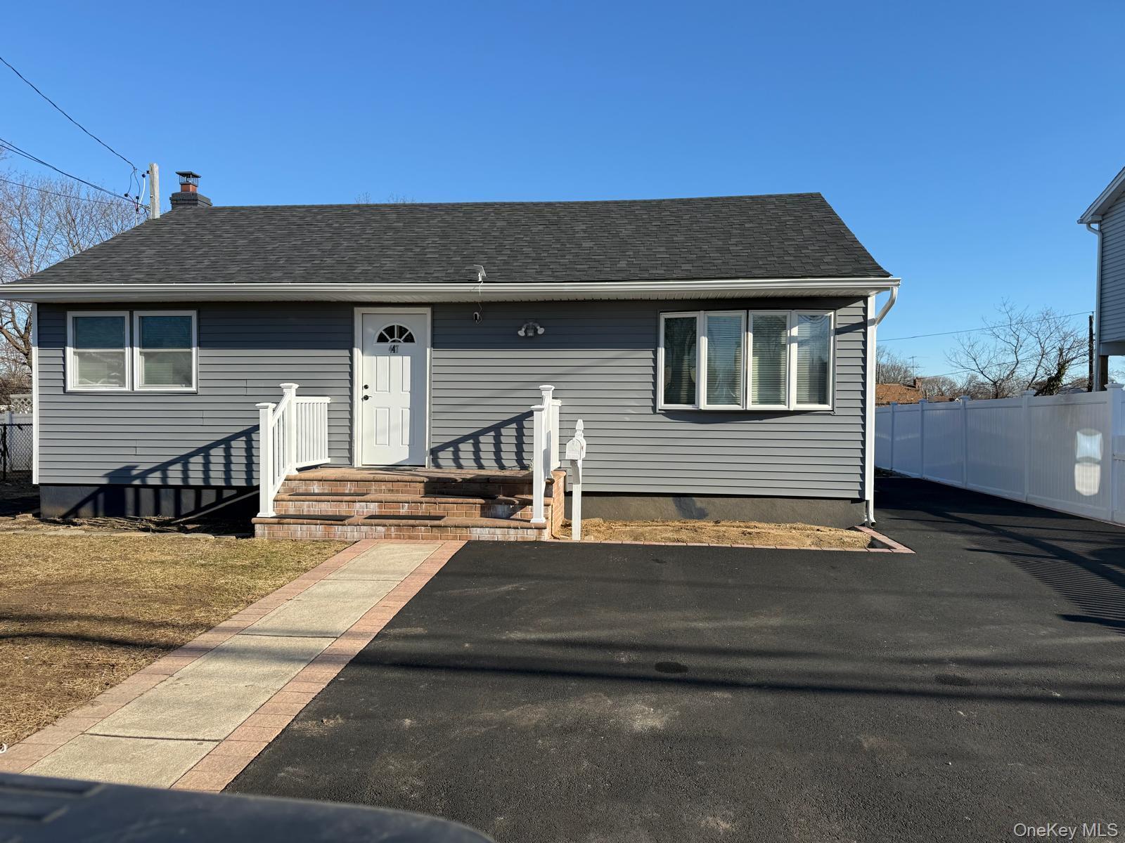 Single Family Albany  Suffolk County, NY 11701, MLS-952451-3