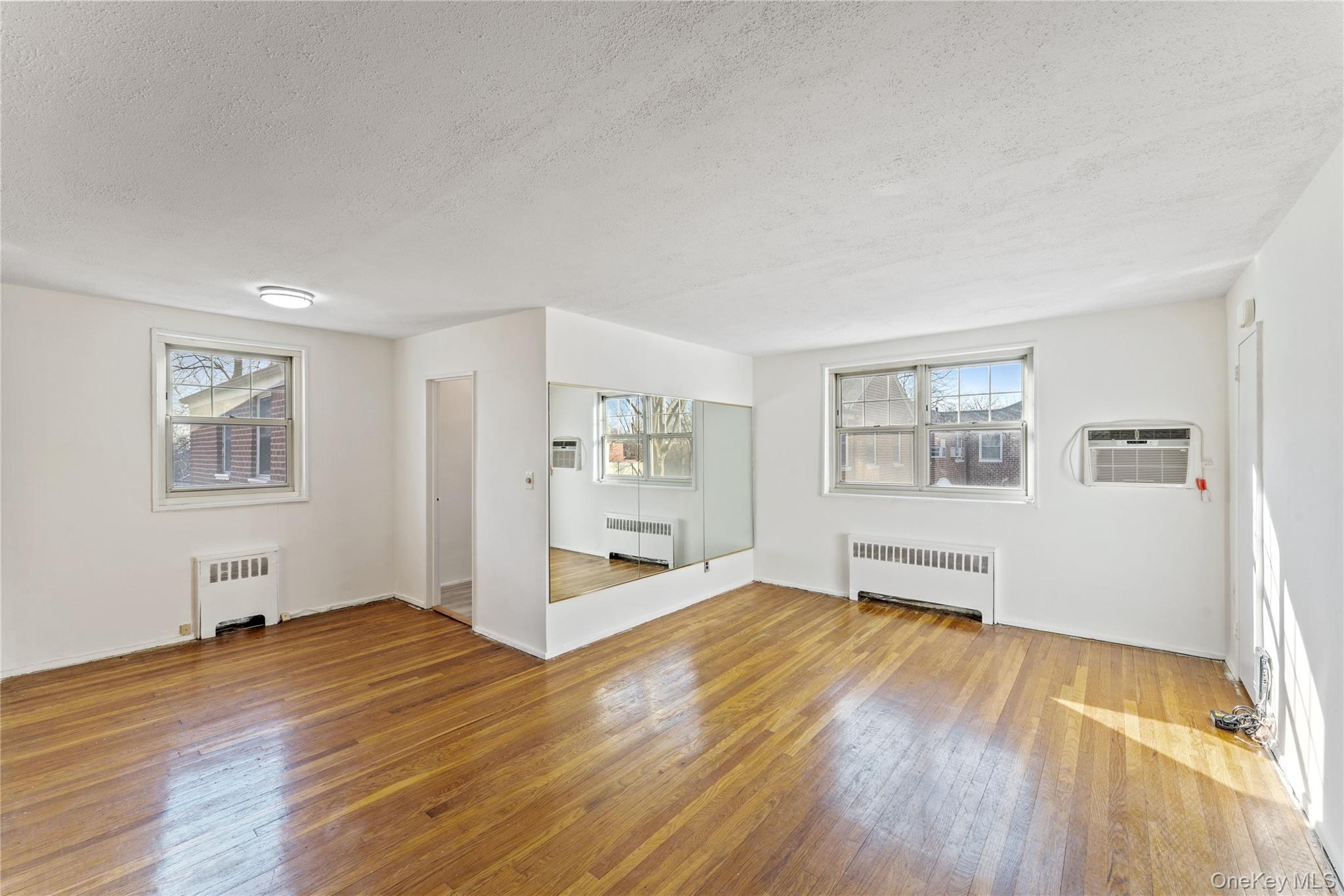 Coop 63rd Avenue  Queens, NY 11362, MLS-952453-2