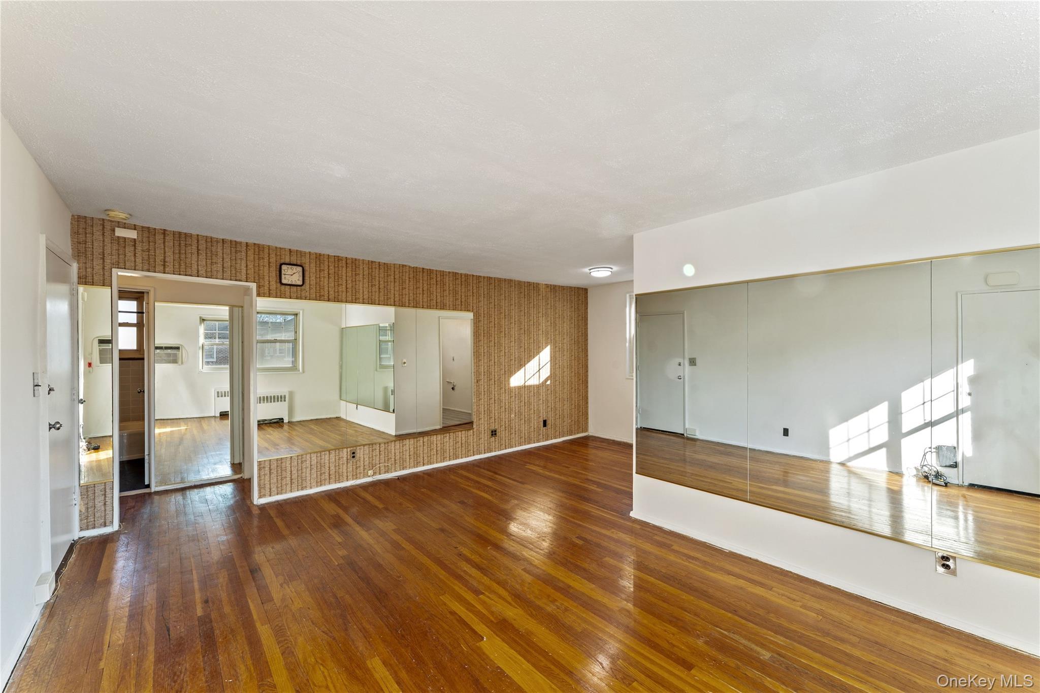 Coop 63rd Avenue  Queens, NY 11362, MLS-952453-3