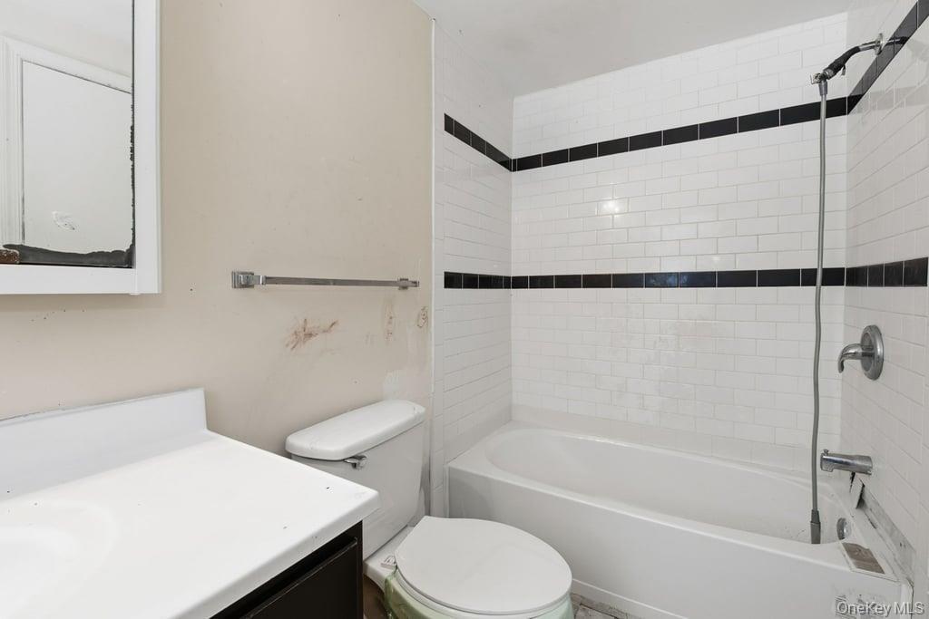 Single Family Elting Corners  Ulster County, NY 12528, MLS-952465-14