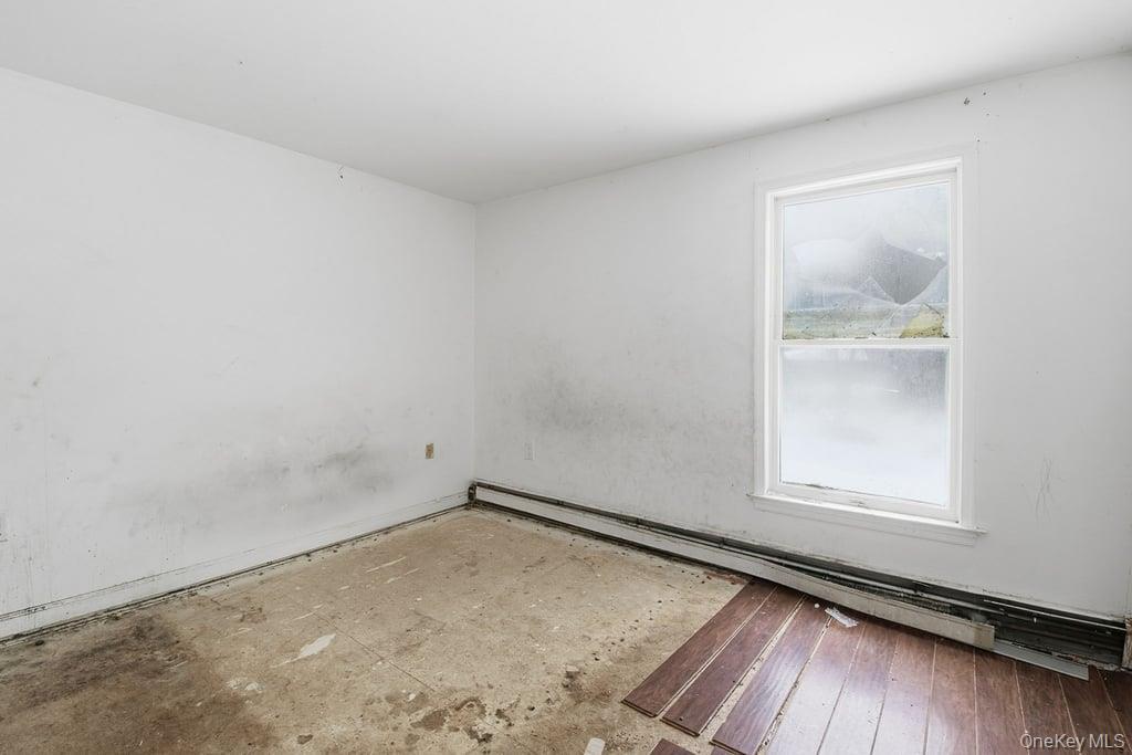 Single Family Elting Corners  Ulster County, NY 12528, MLS-952465-15