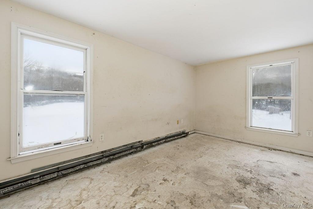 Single Family Elting Corners  Ulster County, NY 12528, MLS-952465-17