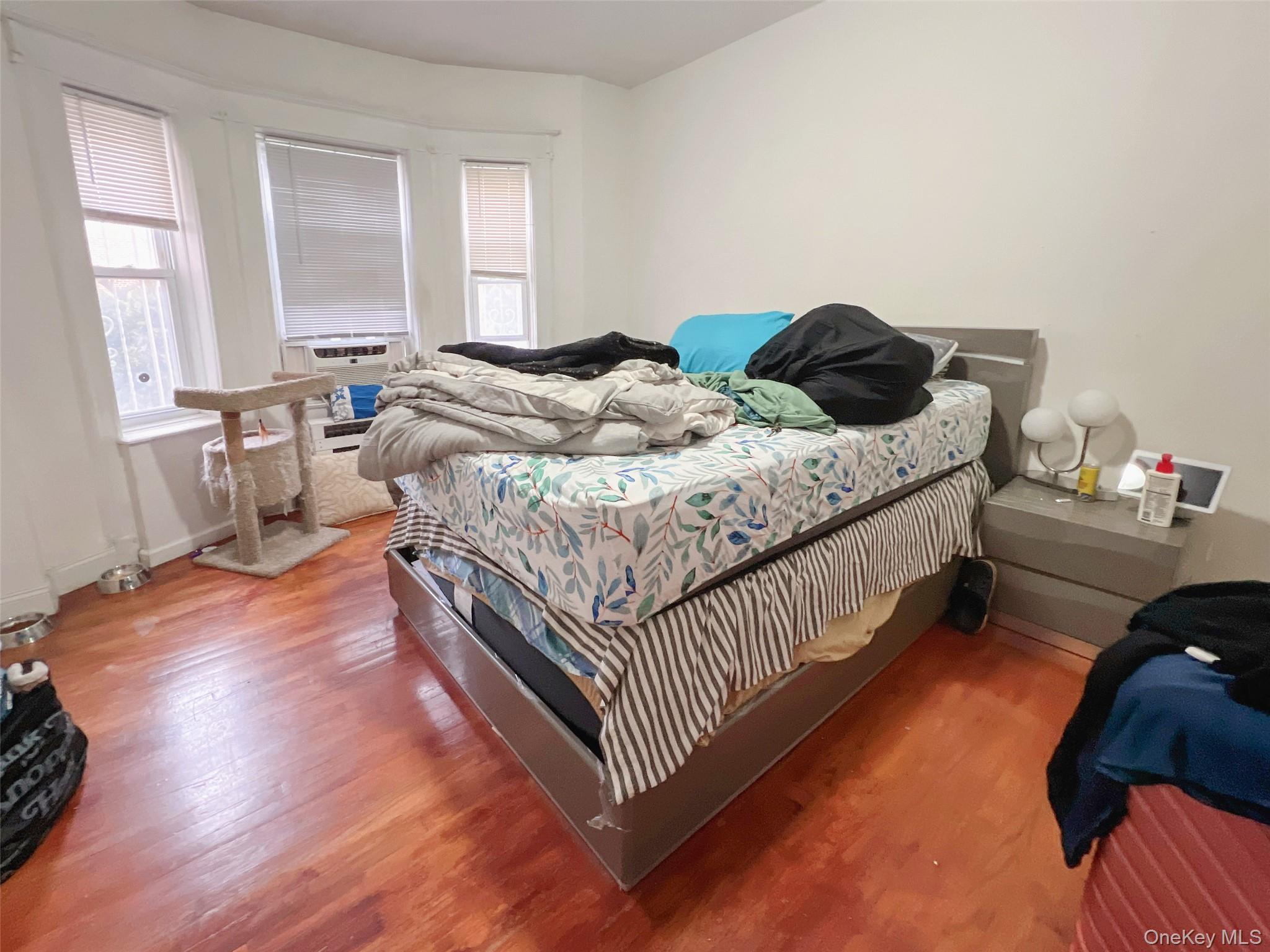 Single Family 83rd Queens, NY 11372, MLS-952508-14