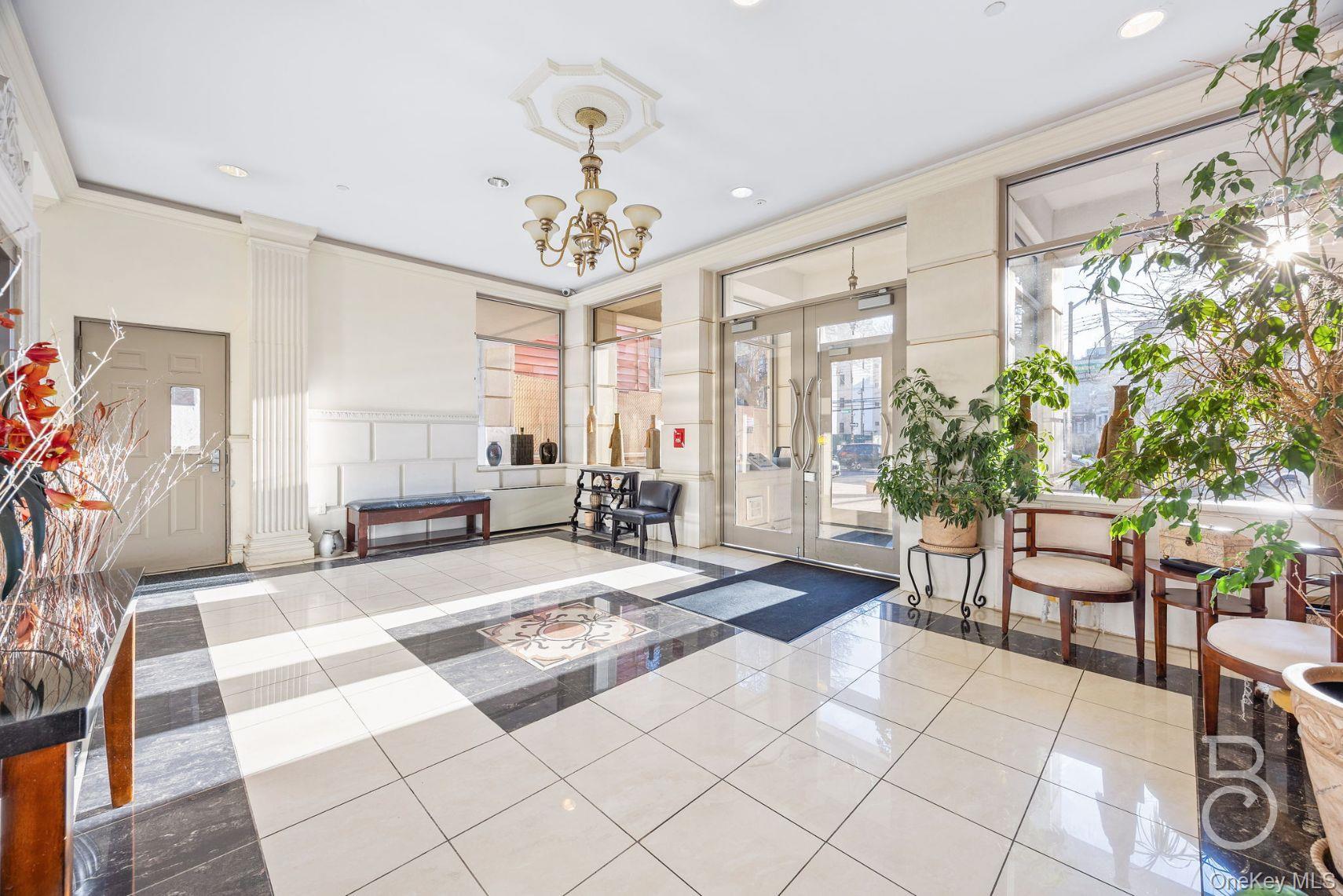 Condo Newtown Queens, NY 11102, MLS-952521-14