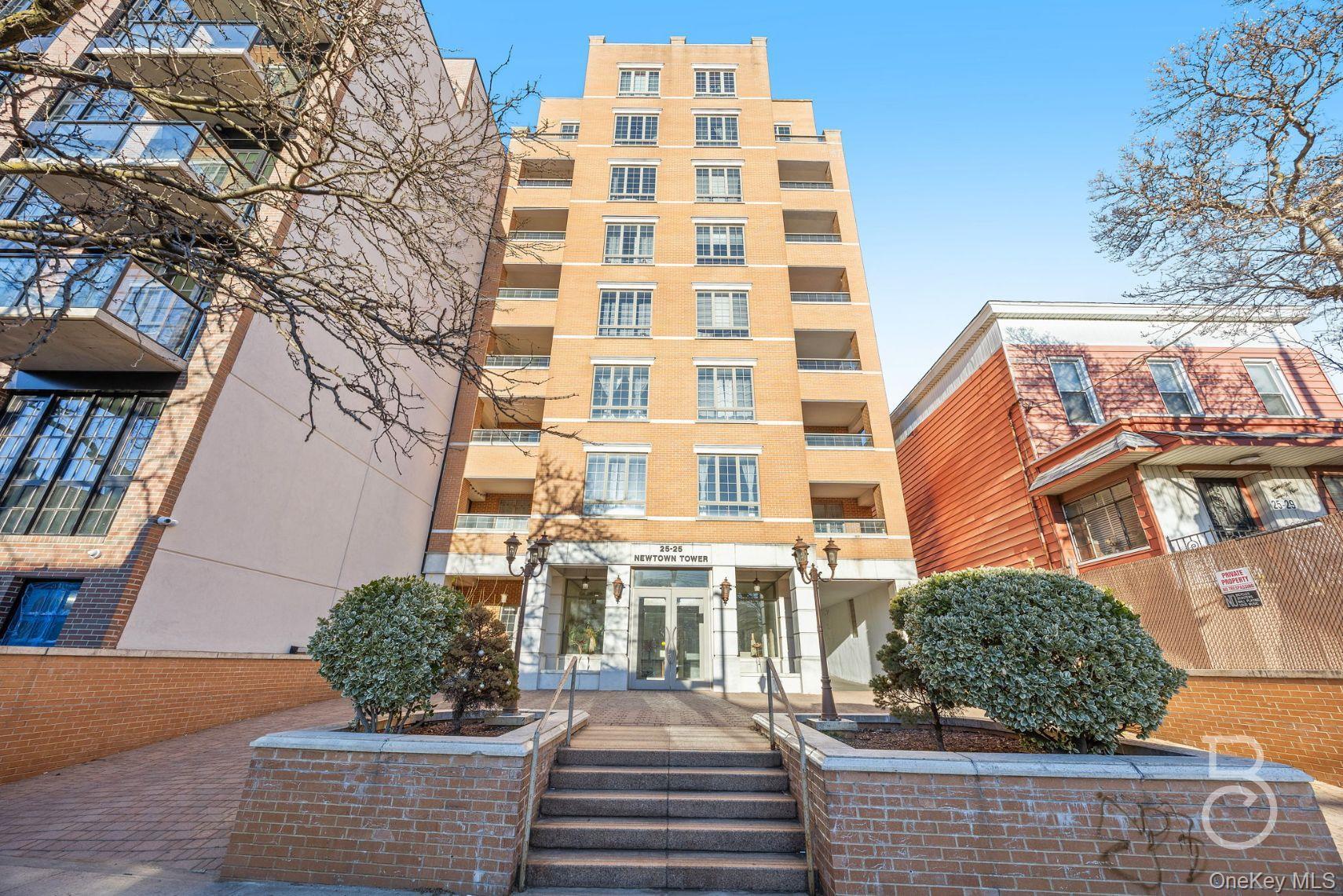 Condo Newtown Queens, NY 11102, MLS-952521-15