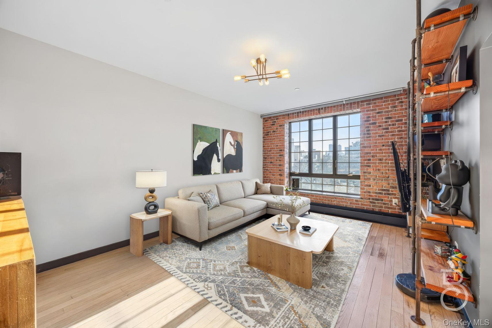 Condo Newtown Queens, NY 11102, MLS-952521-5