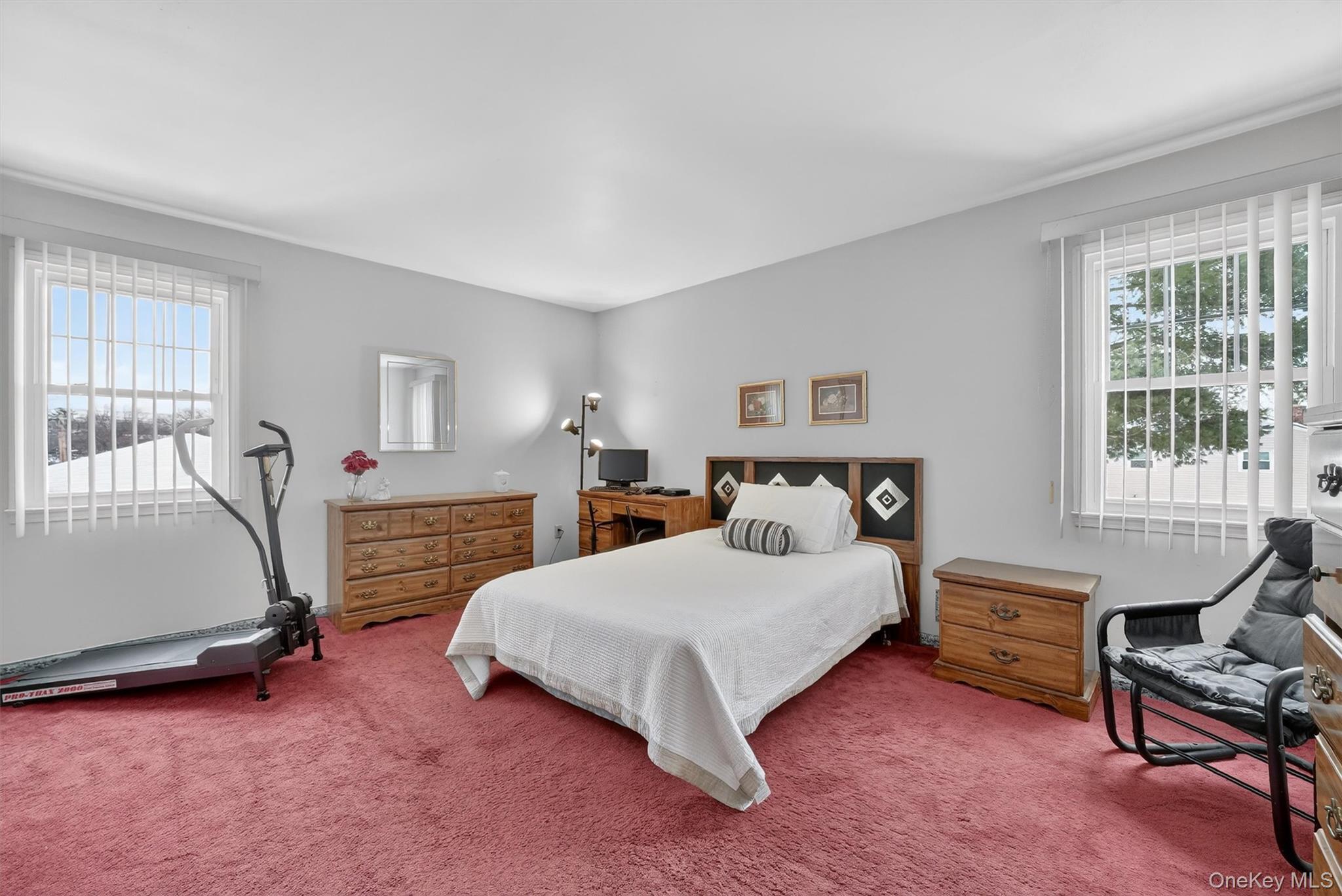 Single Family Grange  Westchester County, NY 10710, MLS-952532-17