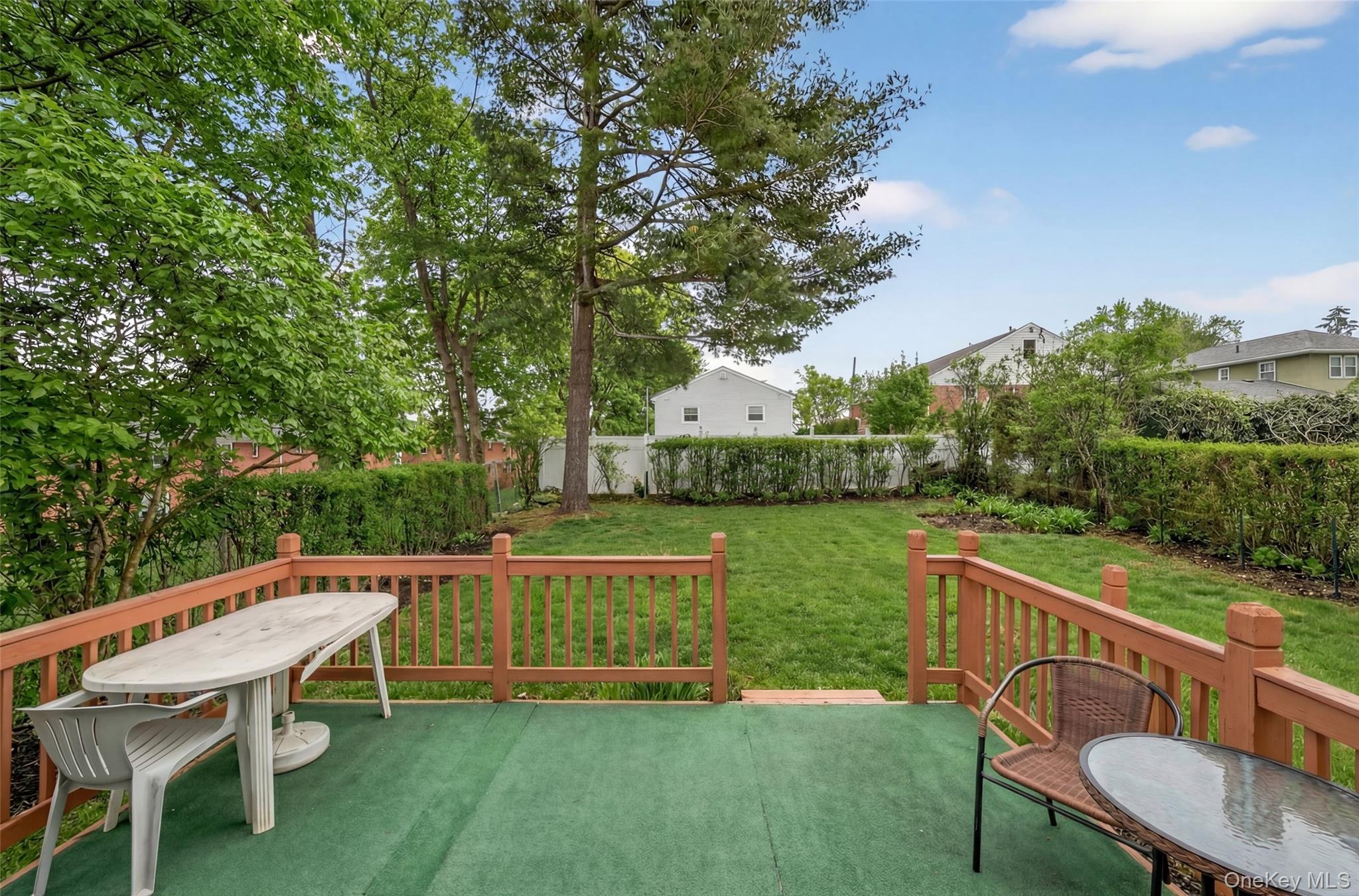 Single Family Grange  Westchester County, NY 10710, MLS-952532-25