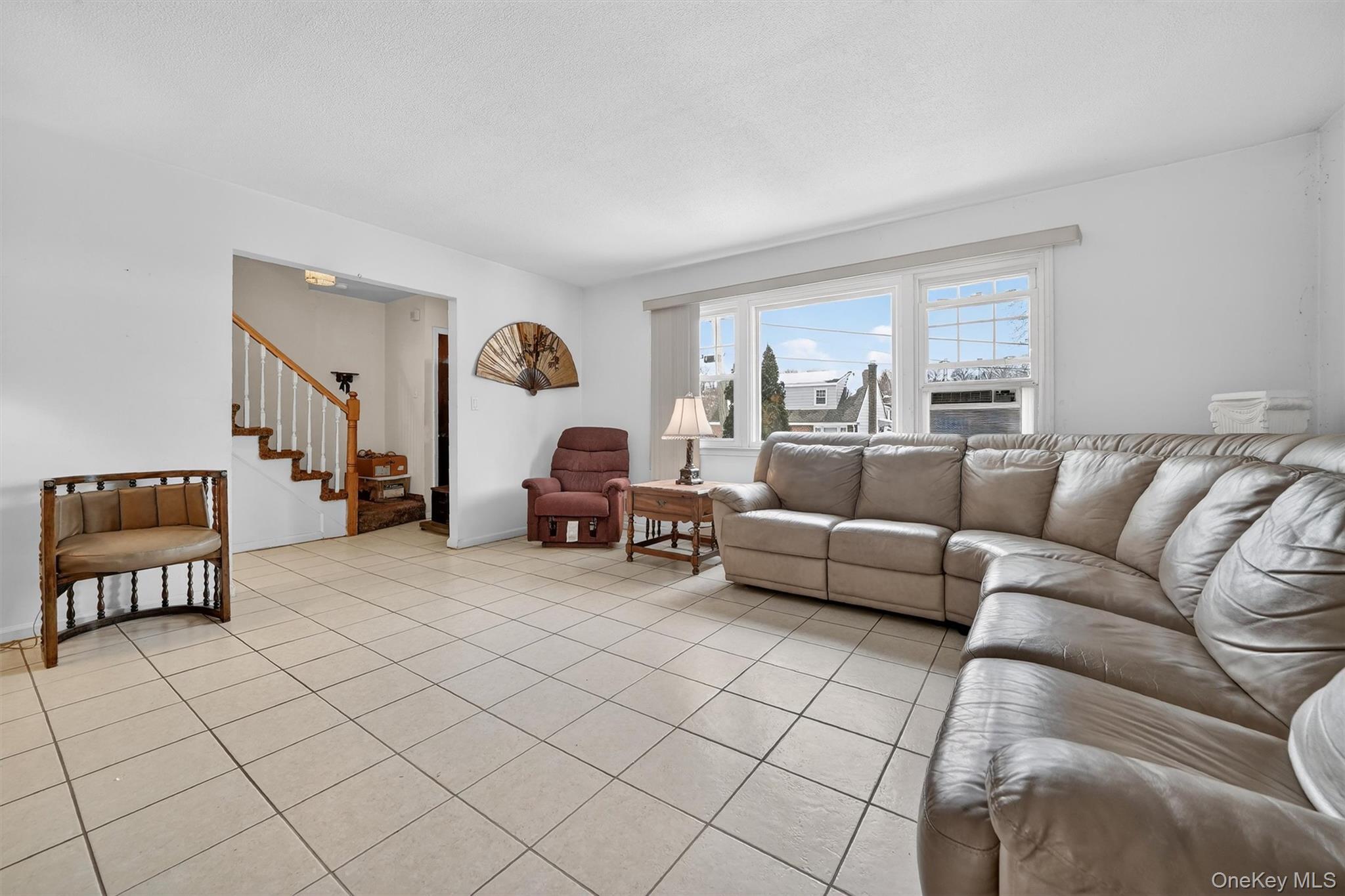 Single Family Grange  Westchester County, NY 10710, MLS-952532-3