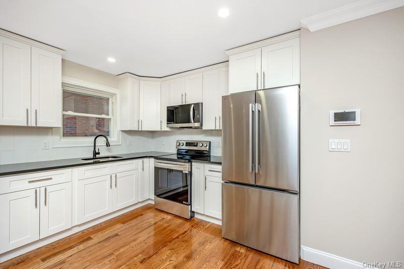 Single Family Guy R Brewer  Queens, NY 11434, MLS-952550-8