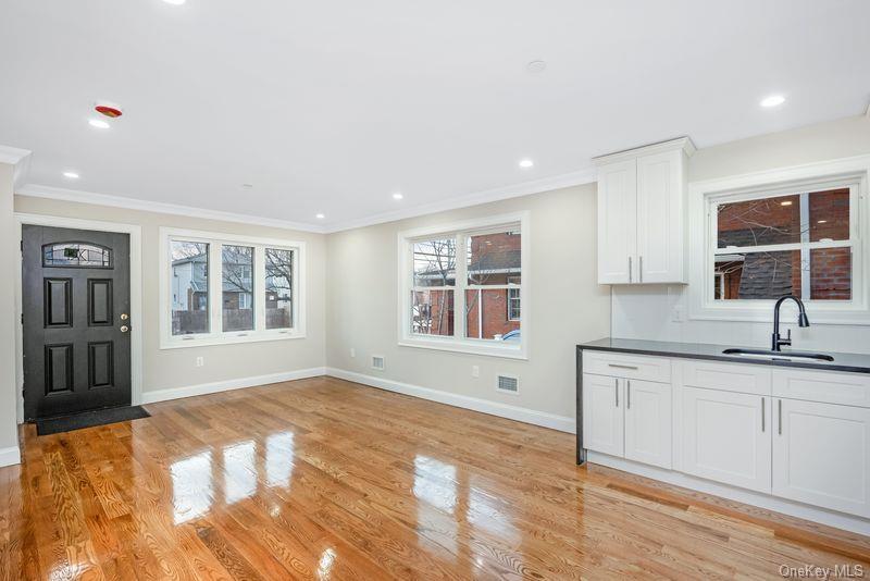 Single Family Guy R Brewer  Queens, NY 11434, MLS-952550-9