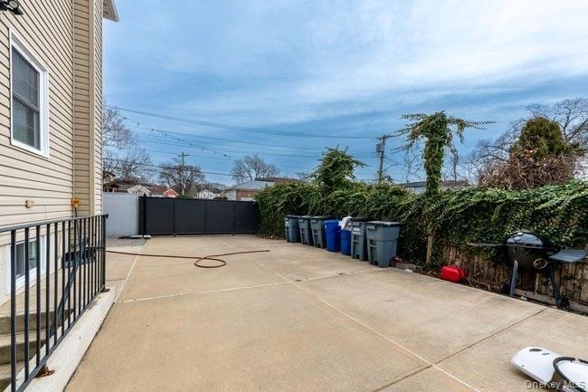 Single Family Edgewood  Queens, NY 11413, MLS-952569-10