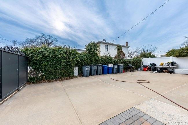 Single Family Edgewood  Queens, NY 11413, MLS-952569-28