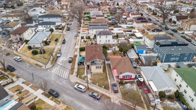 Single Family Edgewood  Queens, NY 11413, MLS-952569-7