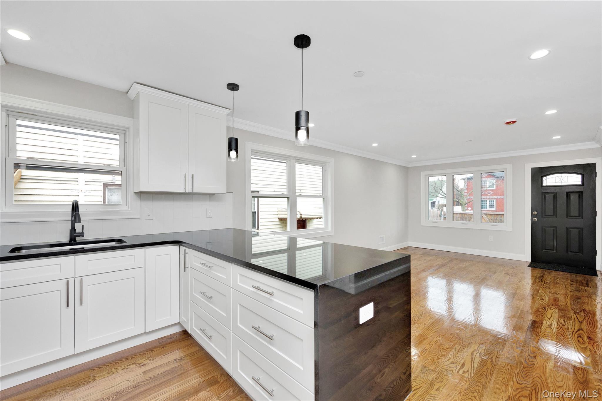 Single Family Guy R Brewer Queens, NY 11434, MLS-952580-13