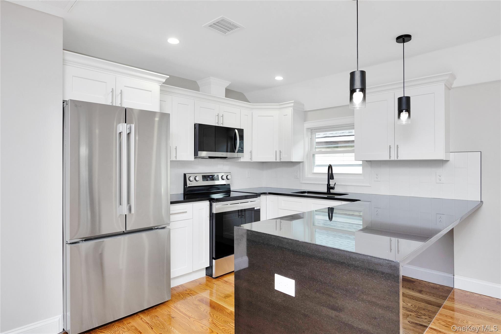 Single Family Guy R Brewer Queens, NY 11434, MLS-952580-35