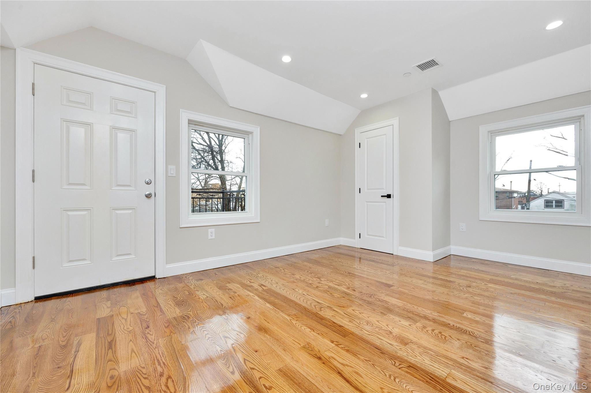 Single Family Guy R Brewer Queens, NY 11434, MLS-952580-41