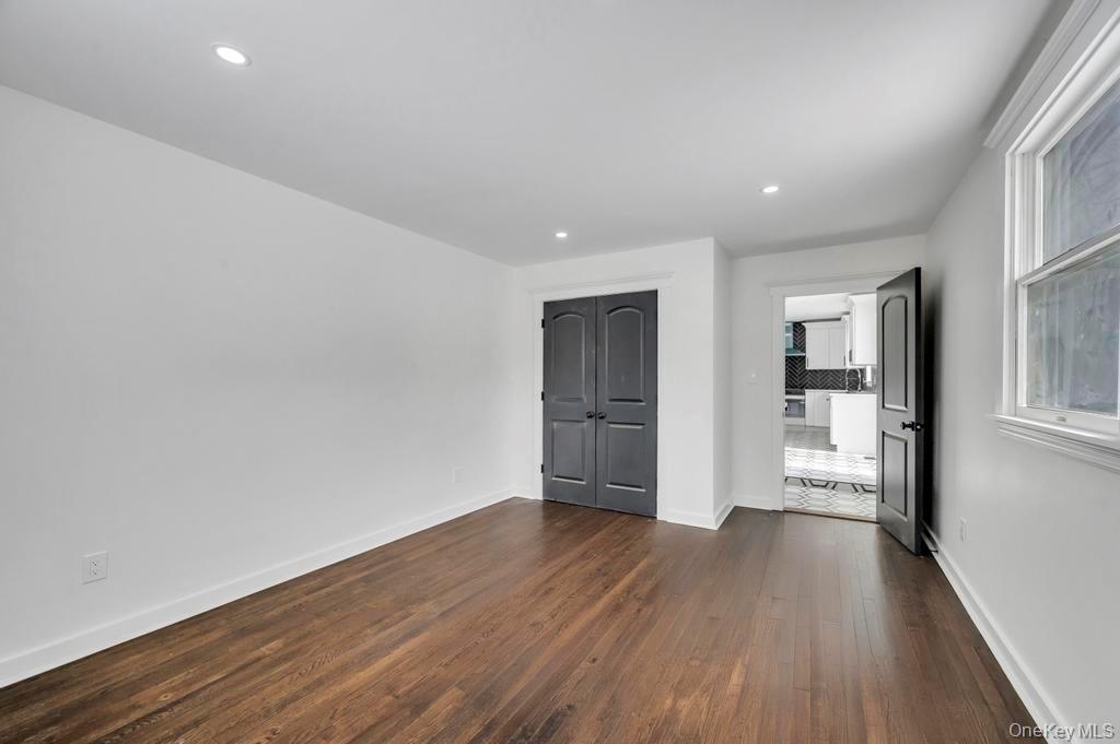 Single Family Lincoln  Suffolk County, NY 11752, MLS-952596-19