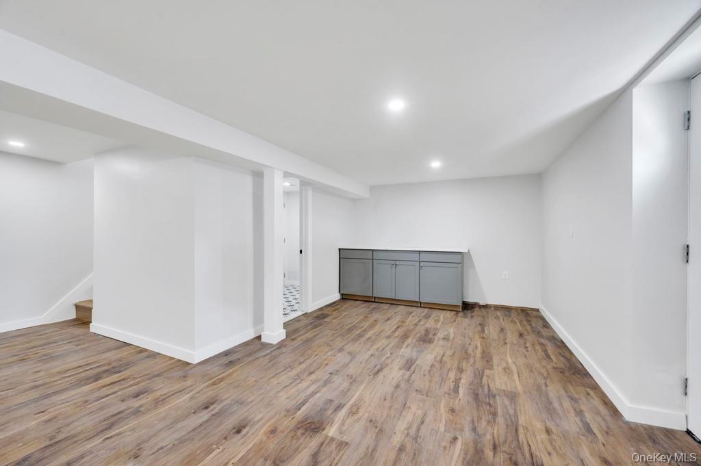 Single Family Lincoln  Suffolk County, NY 11752, MLS-952596-29
