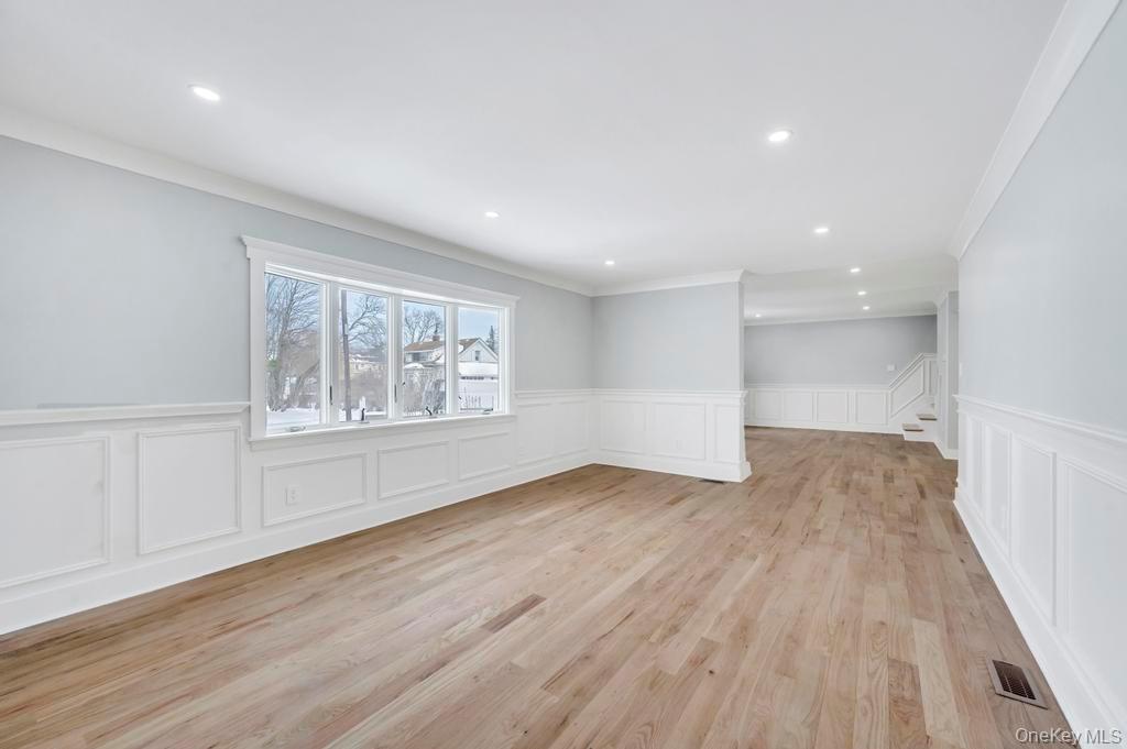 Single Family Lincoln  Suffolk County, NY 11752, MLS-952596-3