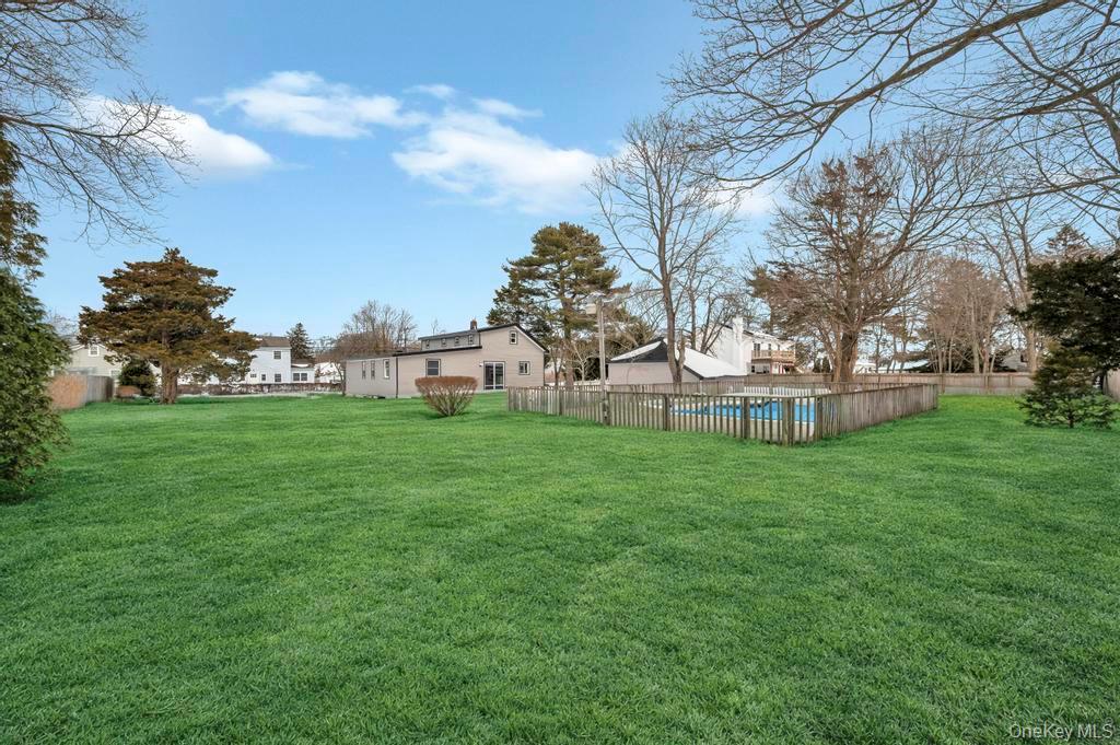 Single Family Lincoln  Suffolk County, NY 11752, MLS-952596-35