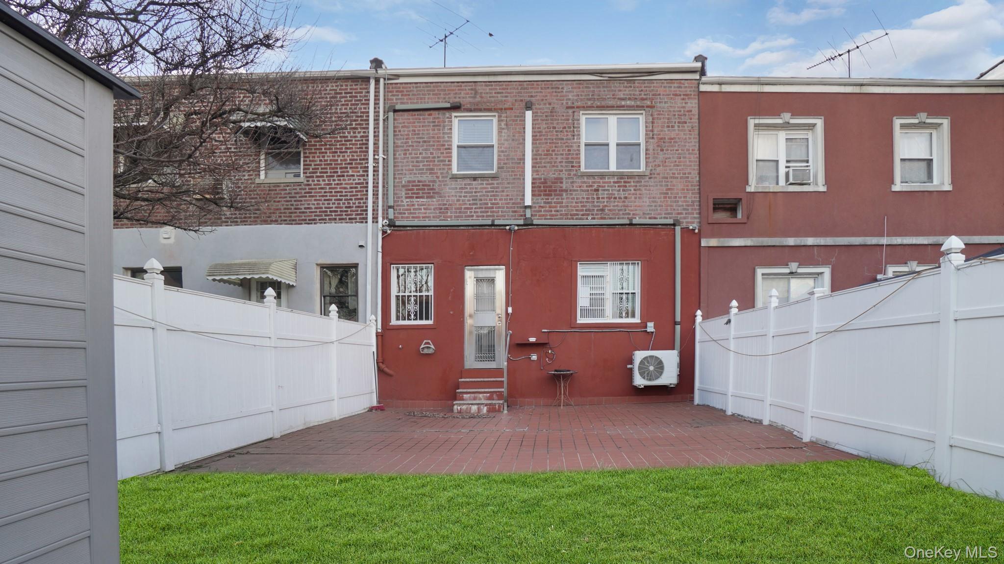 Single Family Wilson  Bronx, NY 10469, MLS-952616-18