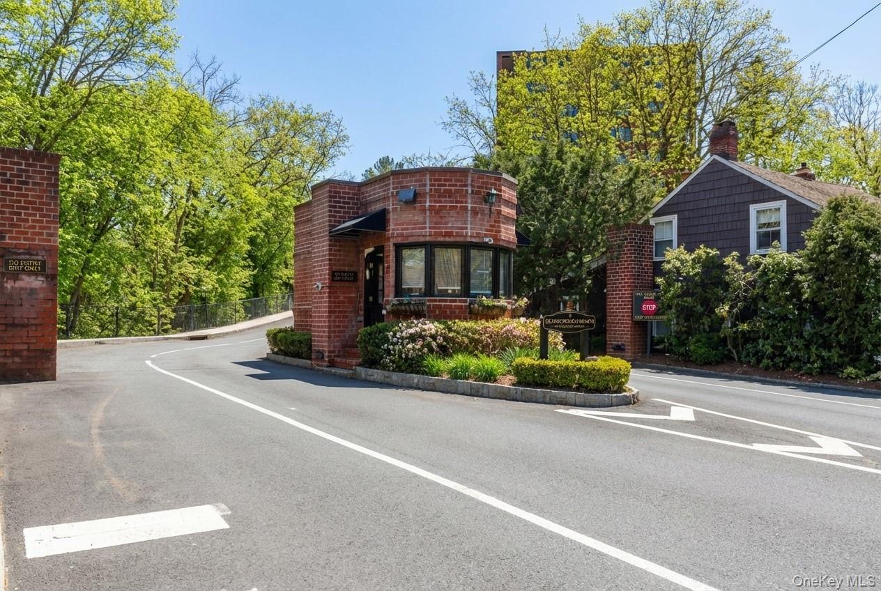 Coop Rockledge Westchester County, NY 10562, MLS-952645-2