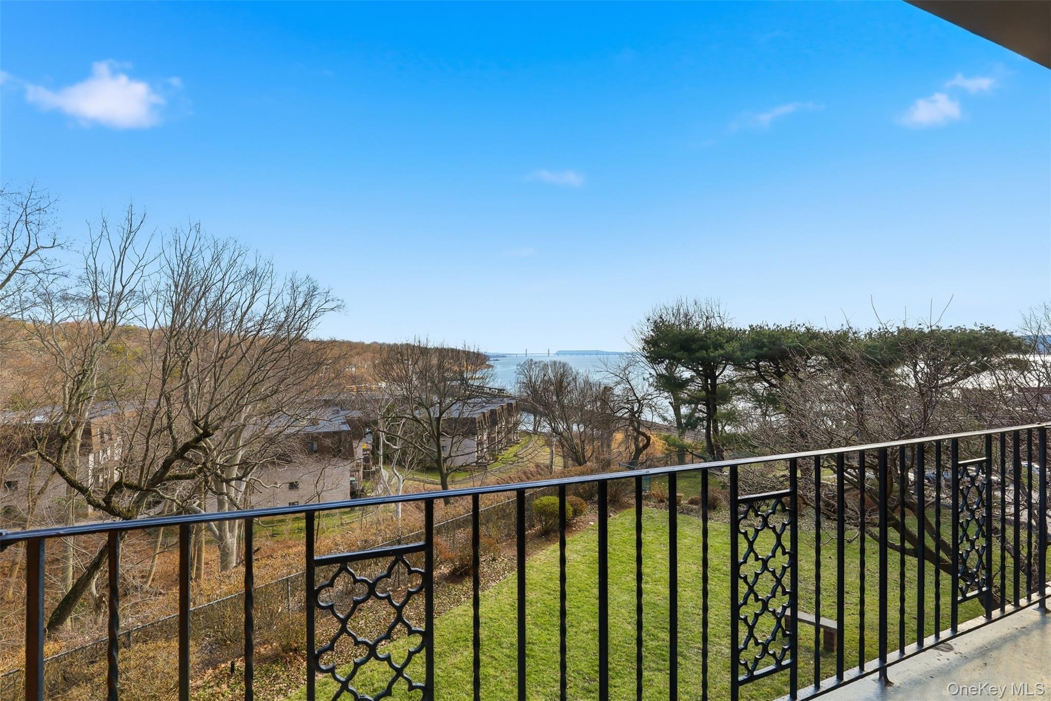 Coop Rockledge Westchester County, NY 10562, MLS-952645-25