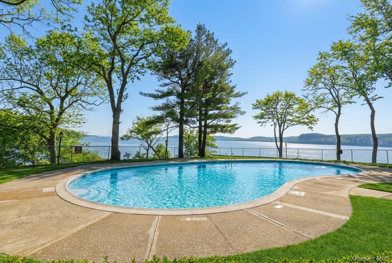 Coop Rockledge Westchester County, NY 10562, MLS-952645-26