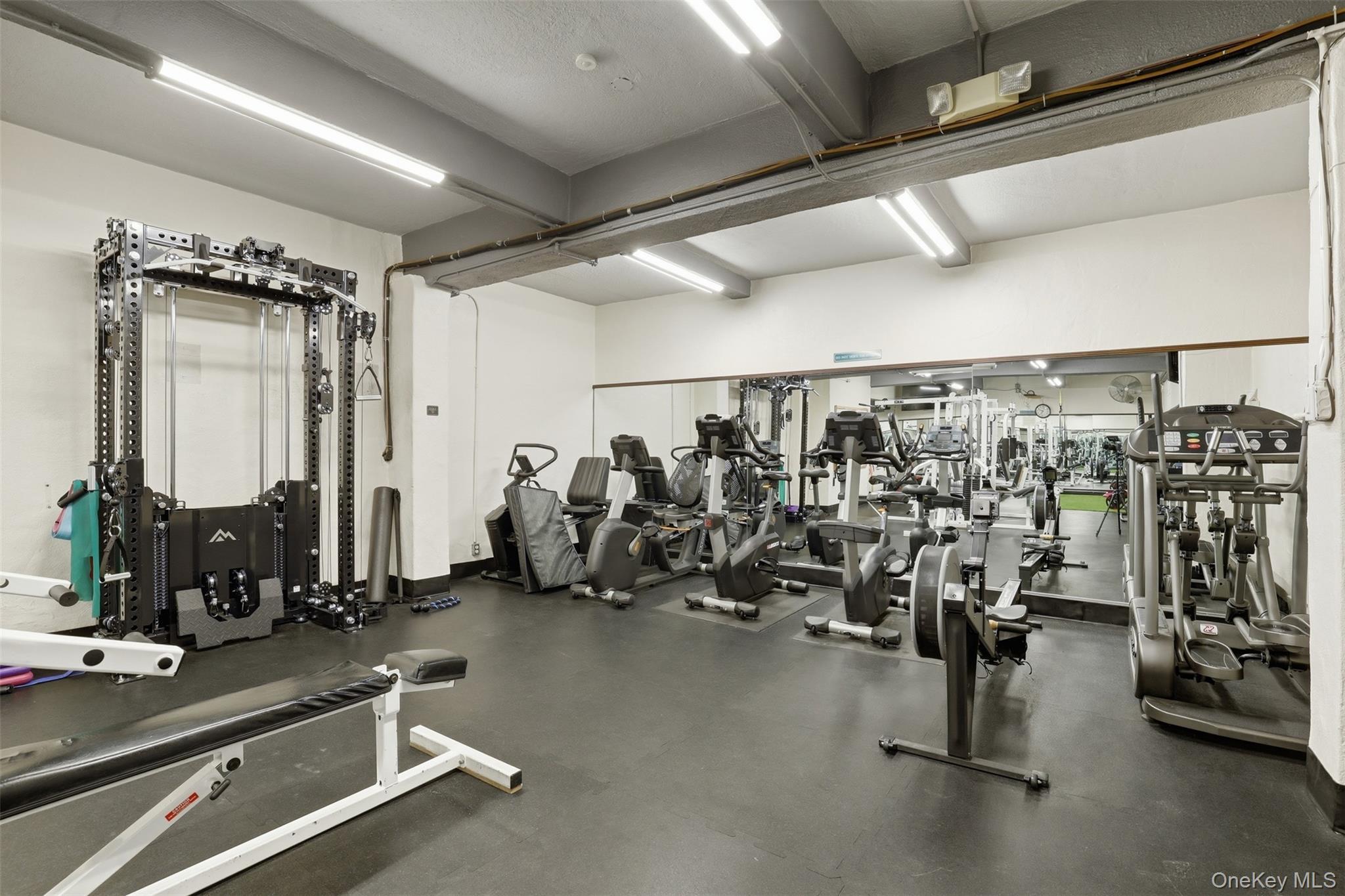 Coop Rockledge Westchester County, NY 10562, MLS-952645-40