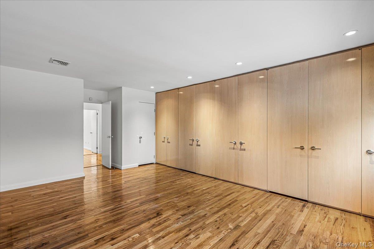 Single Family 28th  Queens, NY 11360, MLS-952670-18