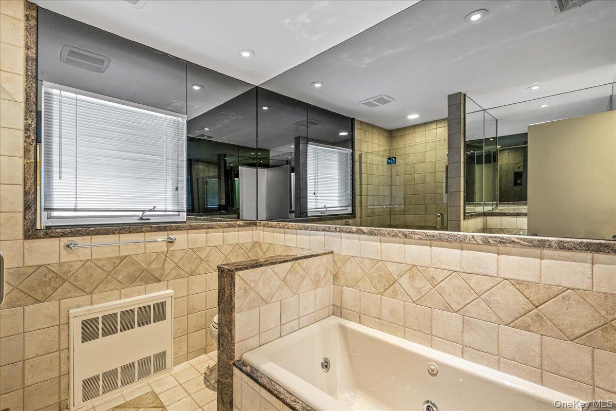 Single Family 28th  Queens, NY 11360, MLS-952670-23