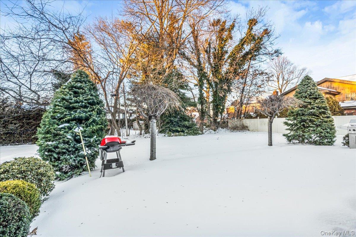 Single Family 28th  Queens, NY 11360, MLS-952670-34