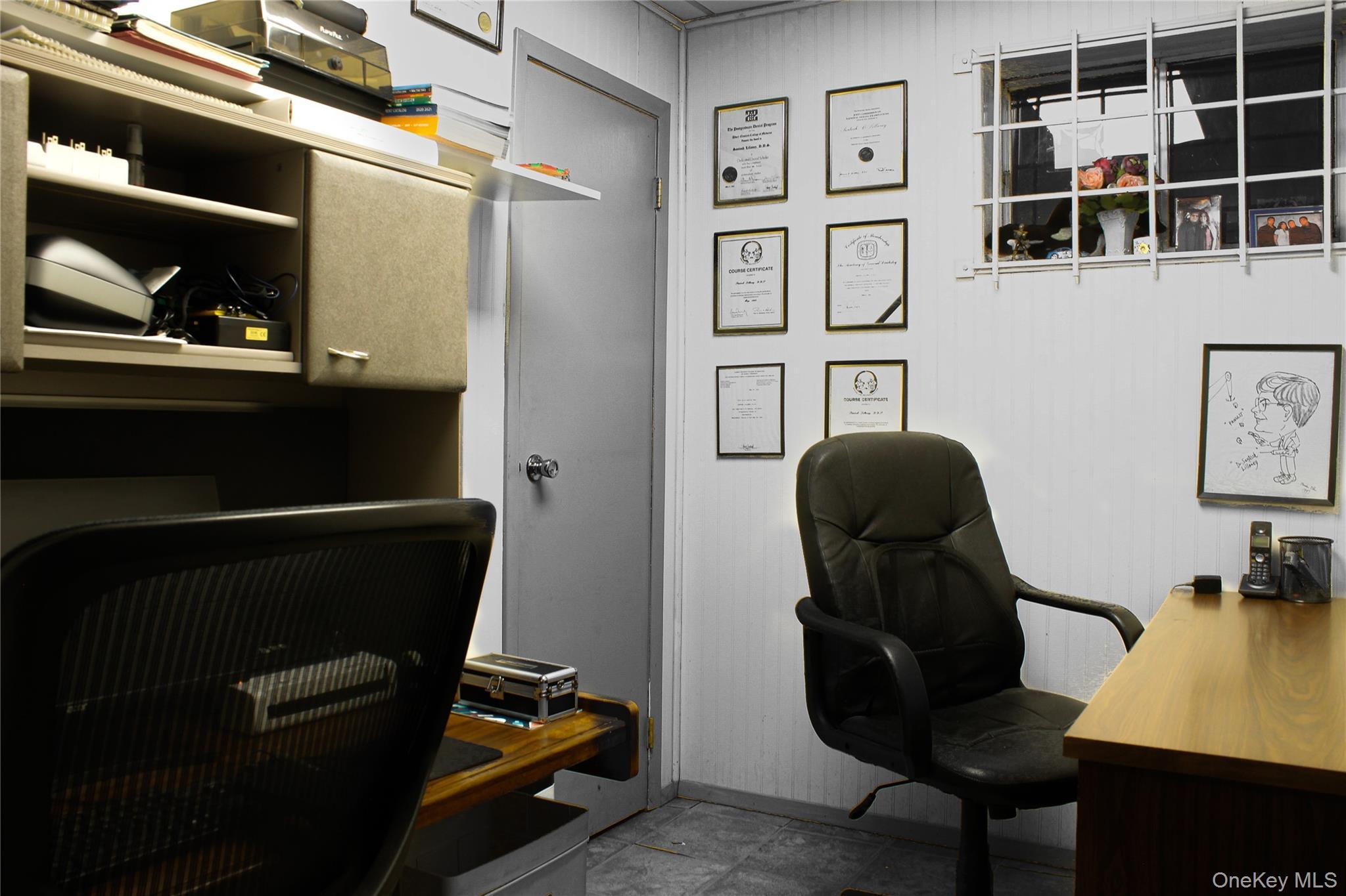 Commercial Sale Crescent  Brooklyn, NY 11208, MLS-952672-17