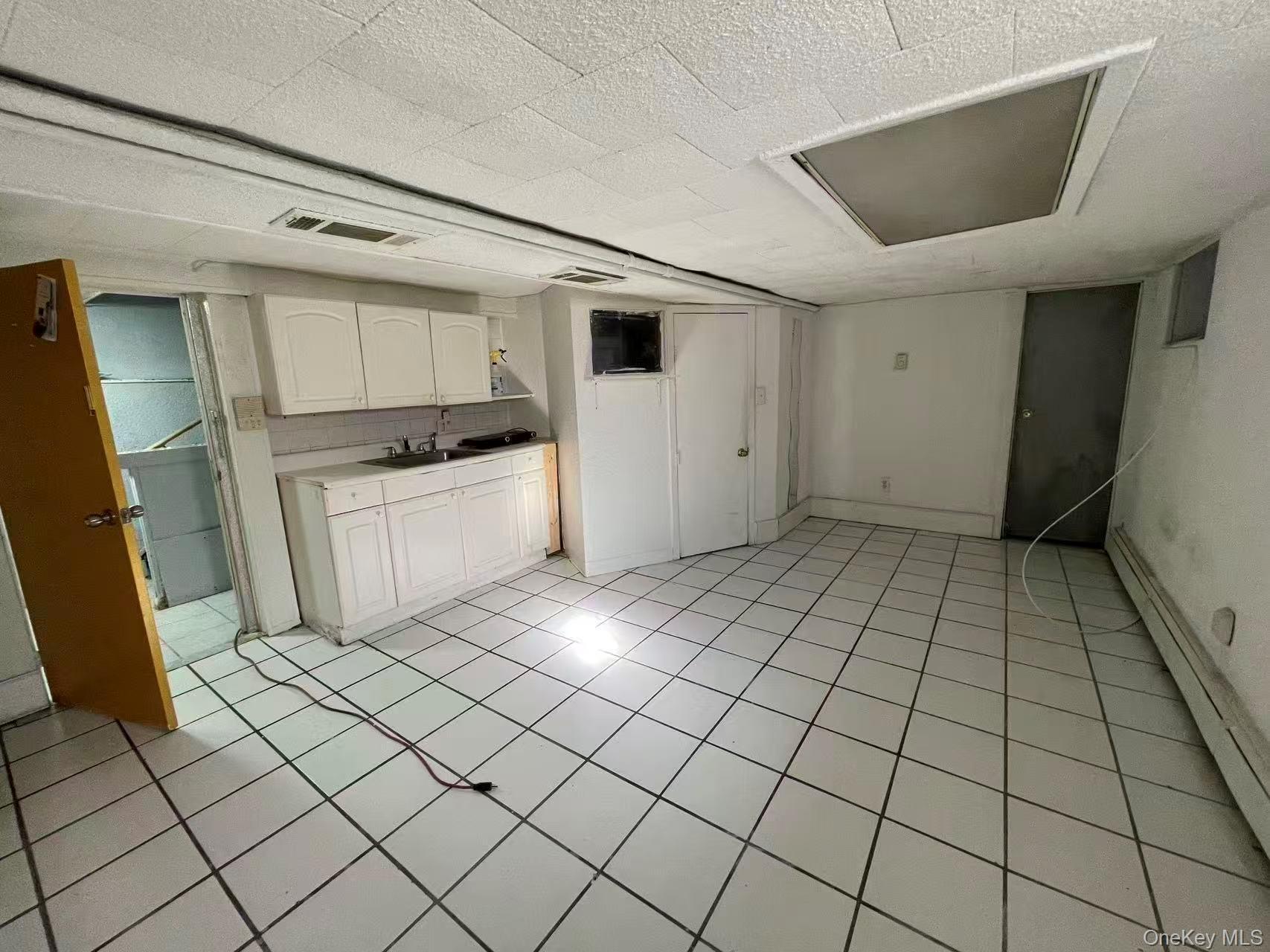 Single Family Curtis  Queens, NY 11369, MLS-952719-3