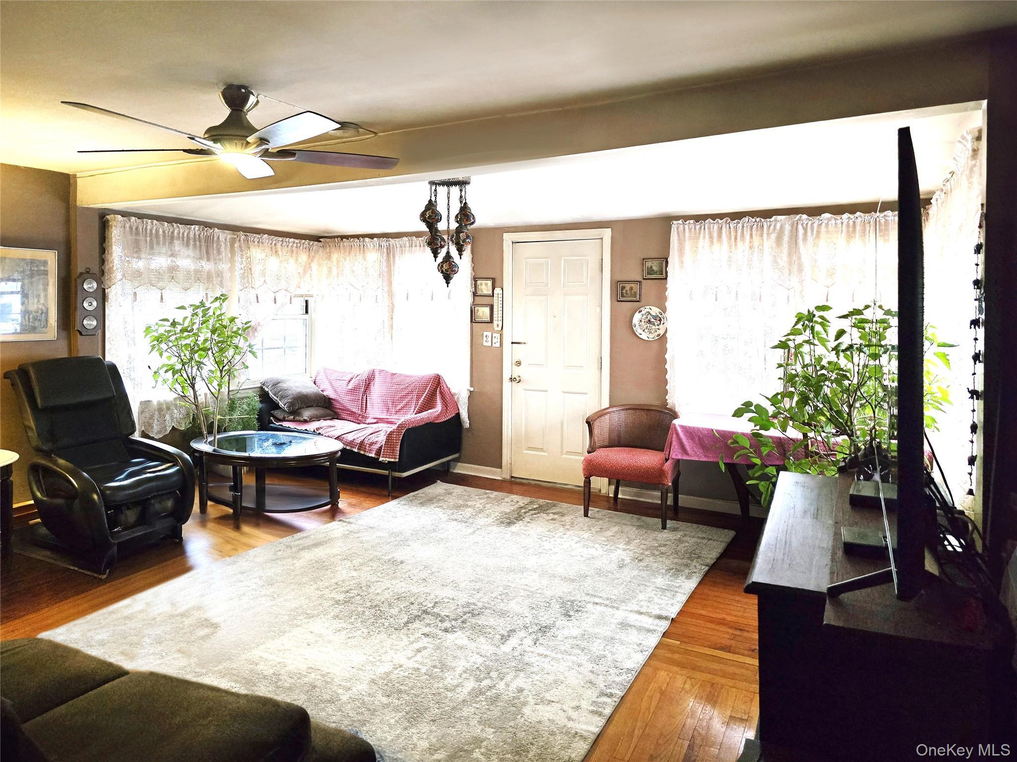 Single Family Hawkins  Bronx, NY 10464, MLS-952731-2