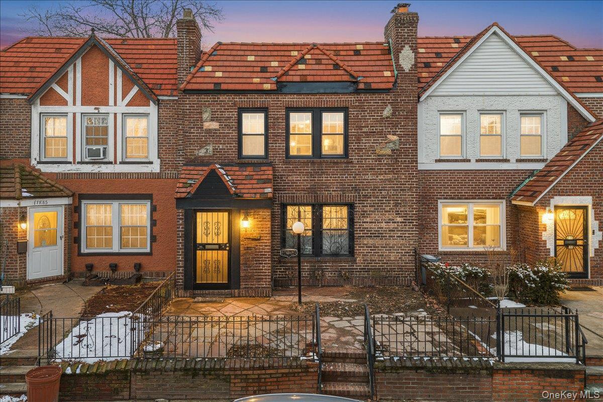 Single Family Selover  Queens, NY 11434, MLS-952741-2