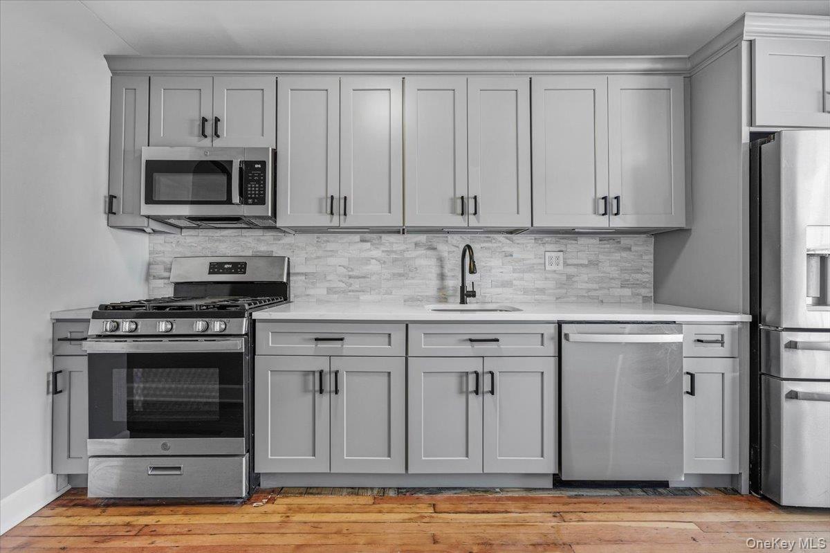 Single Family Selover  Queens, NY 11434, MLS-952741-33