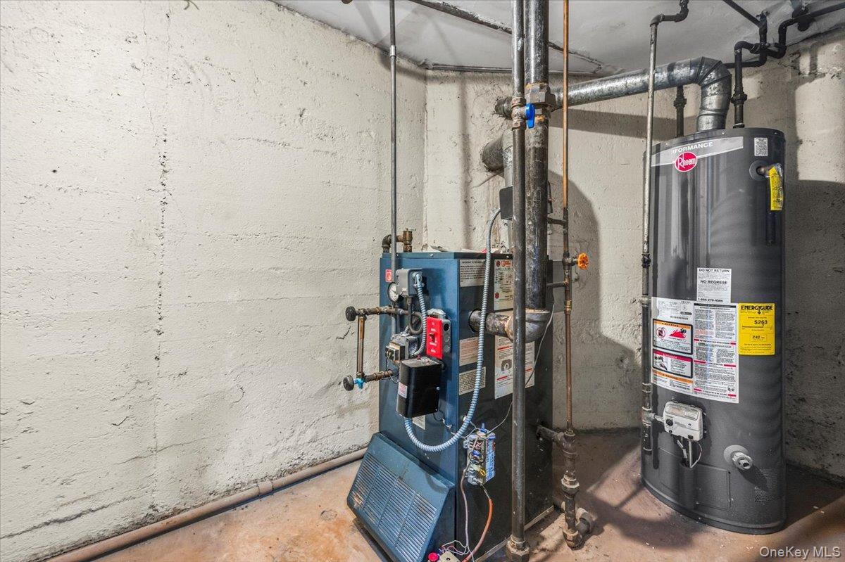 Single Family Selover  Queens, NY 11434, MLS-952741-34