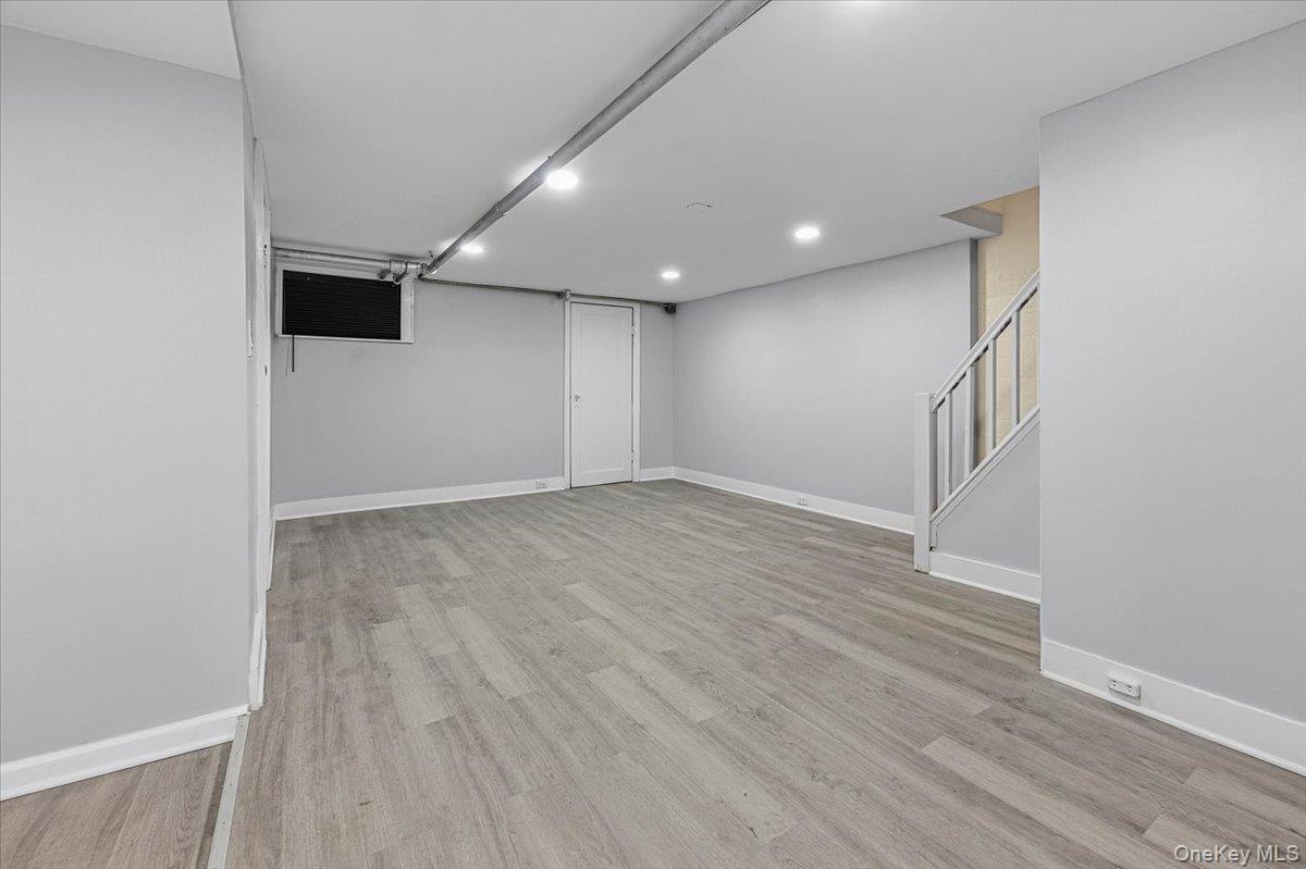 Single Family Selover  Queens, NY 11434, MLS-952741-38