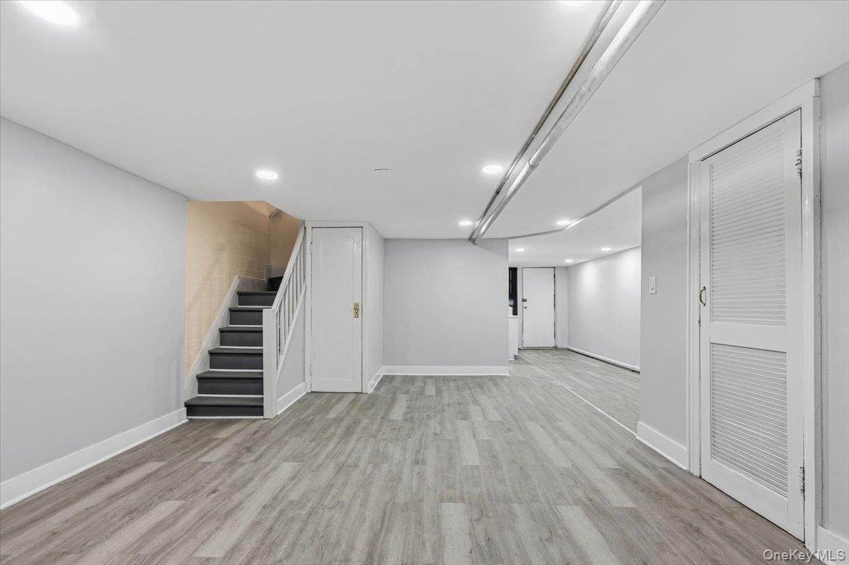 Single Family Selover  Queens, NY 11434, MLS-952741-40