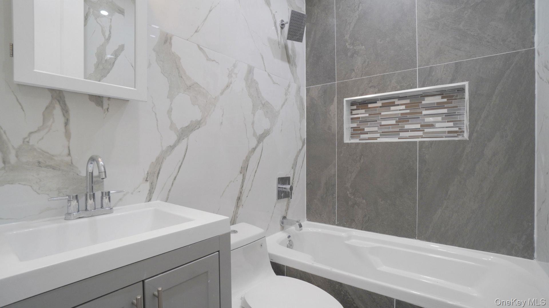 Single Family 183rd  Bronx, NY 10458, MLS-952770-20