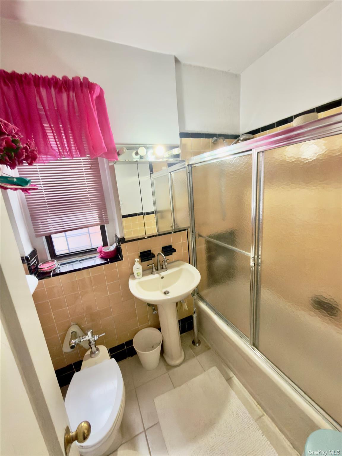 Coop 82  Queens, NY 11372, MLS-952804-18