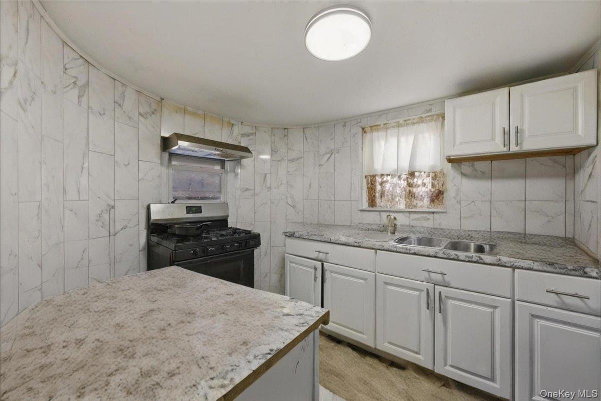 Single Family 86th  Queens, NY 11435, MLS-952817-17