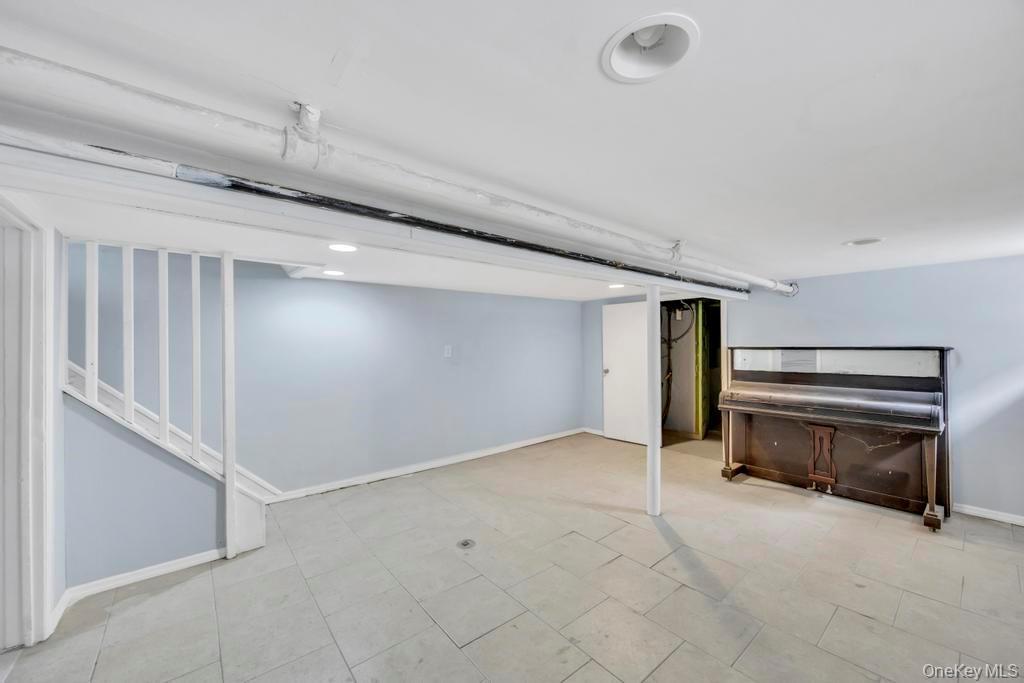 Single Family 149th  Queens, NY 11436, MLS-952831-23