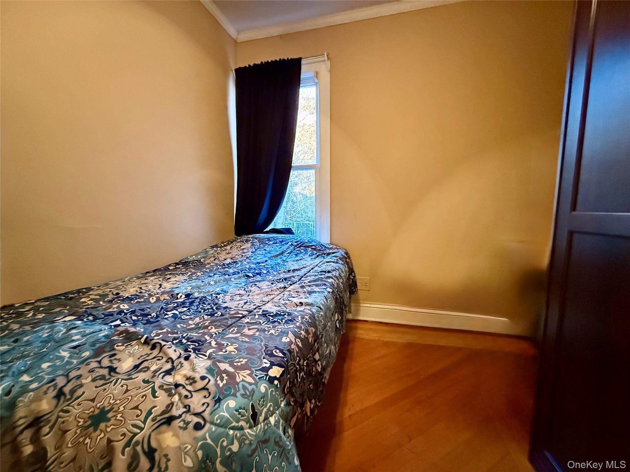 Single Family 68th  Queens, NY 11378, MLS-952833-21