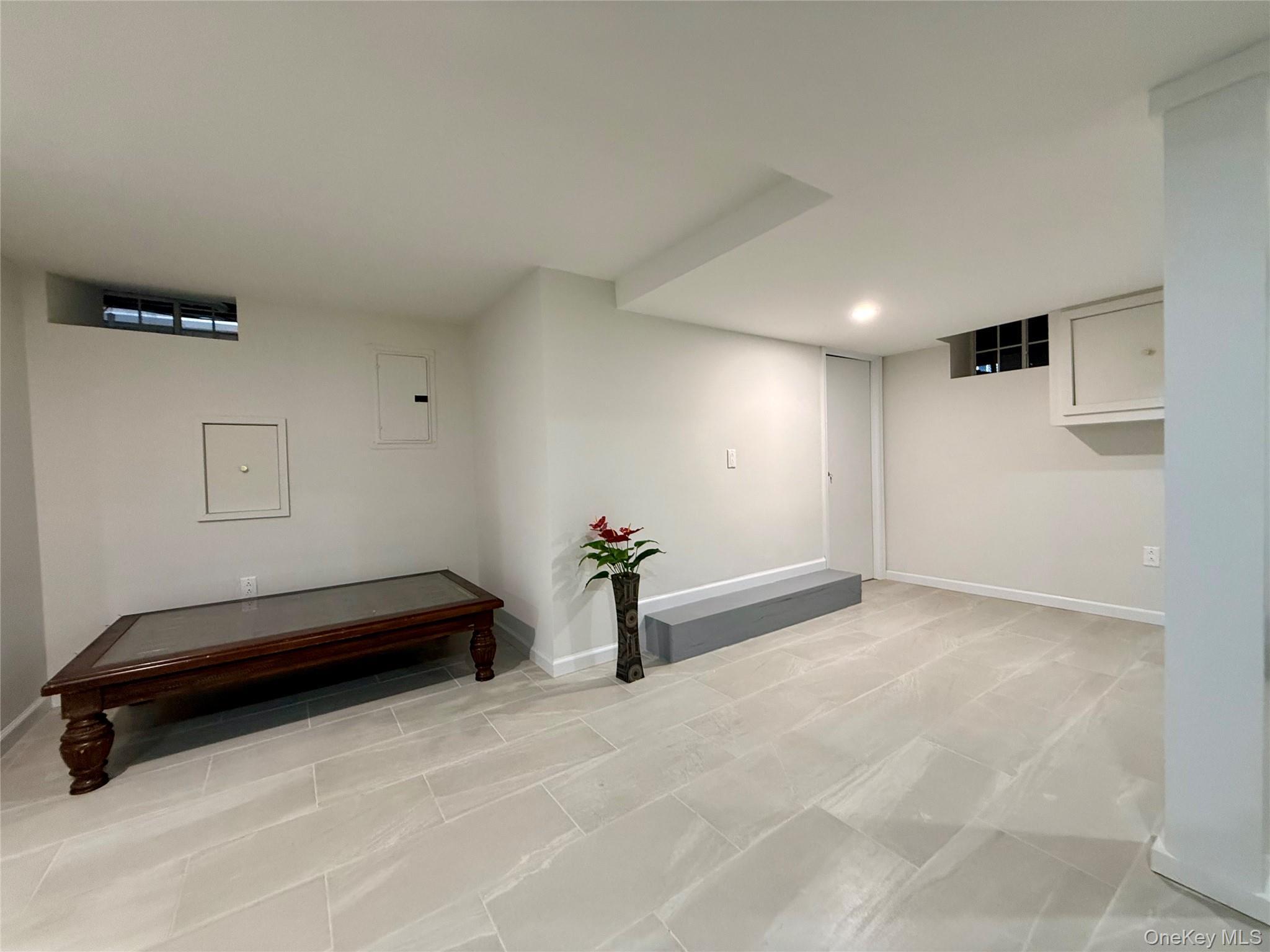 Single Family 68th  Queens, NY 11378, MLS-952833-29